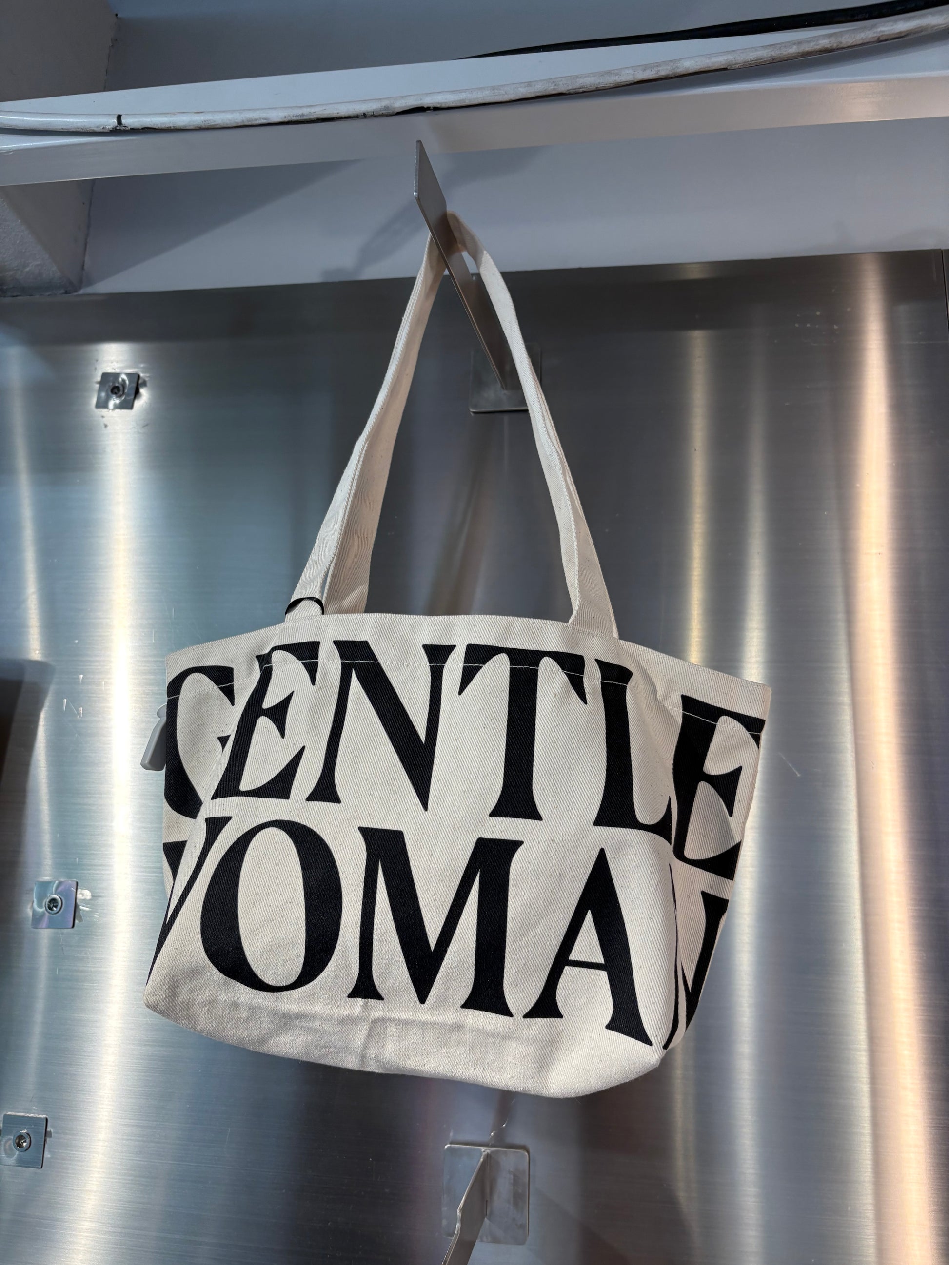 Gentlewoman 長帶磁石扣 Tote Bag